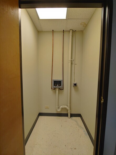 More Photos Of 393 S Harlan St, Lakewood Medical For Lease