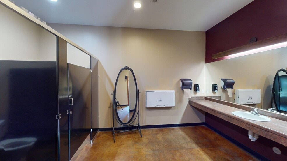 More Photos Of 1720 State Route 15 Belleville IL 62221 Hwy, Belleville Specialty For Sale