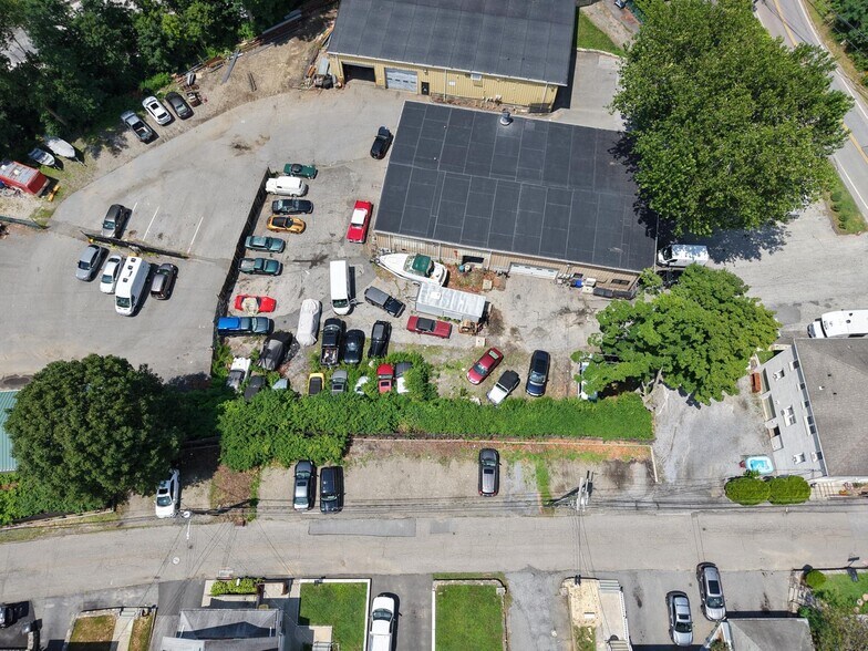More Photos Of 37A Old Albany Post Rd, Ossining Warehouse For Sale