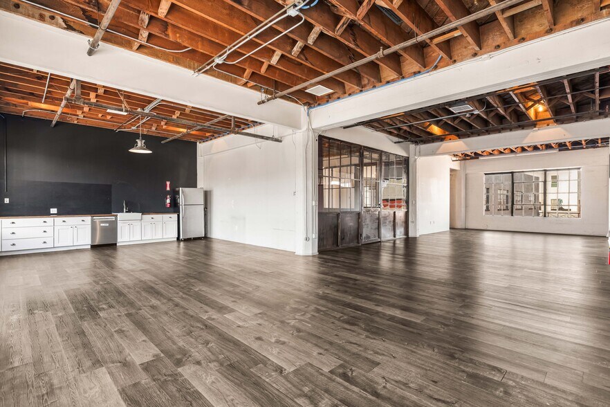 More Photos Of 932 Wilson St, Los Angeles Loft Creative Space For Lease