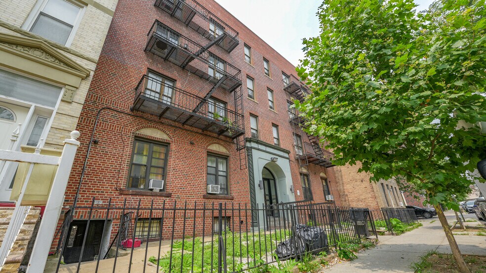 More Photos Of 330 E 22nd St, Brooklyn Apartments For Sale