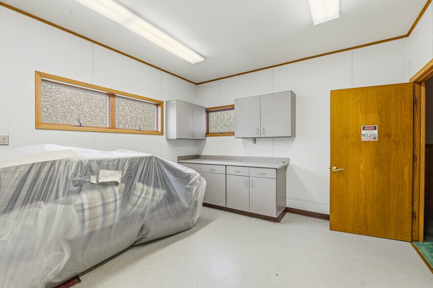 More Photos Of 181 S Main St, Markesan Office Residential For Sale