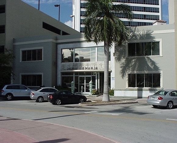Primary Photo Of 147 Alhambra Cir, Coral Gables Medical For Lease