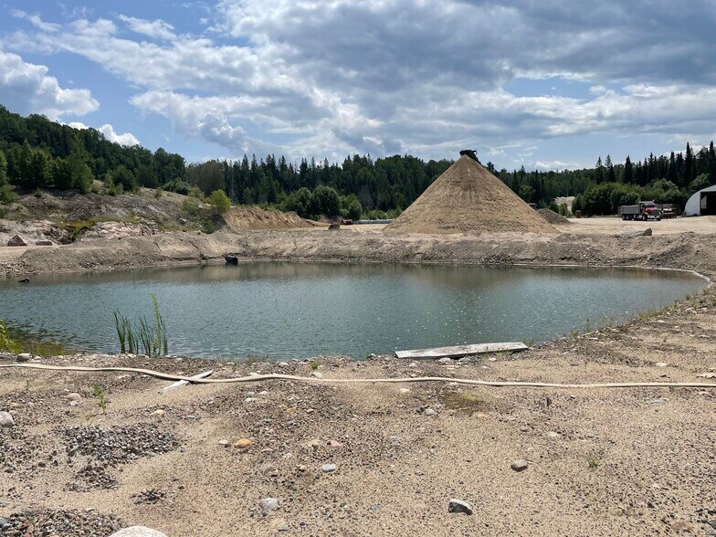 More Photos Of 428 Moxam Rd, Maynooth Land For Sale