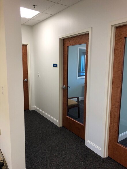 More Photos Of 8761 Virginia Meadows Dr, Manassas Warehouse For Lease