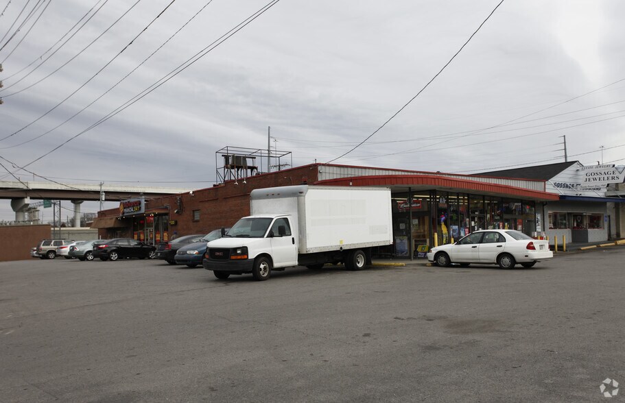 More Photos Of 404 Morrow Rd, Nashville Storefront Retail Office For Lease