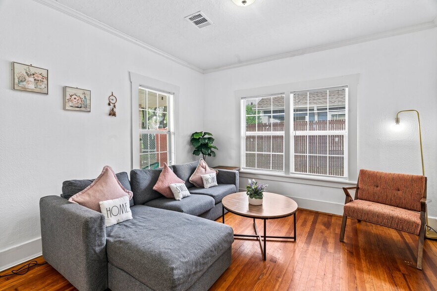 More Photos Of , Houston Multifamily For Sale