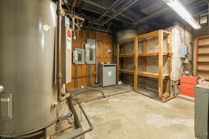 More Photos Of 450 State Route 34, Matawan Light Distribution For Lease