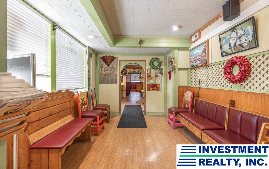 More Photos Of 121 Howard Johnson, Rolla Restaurant For Sale