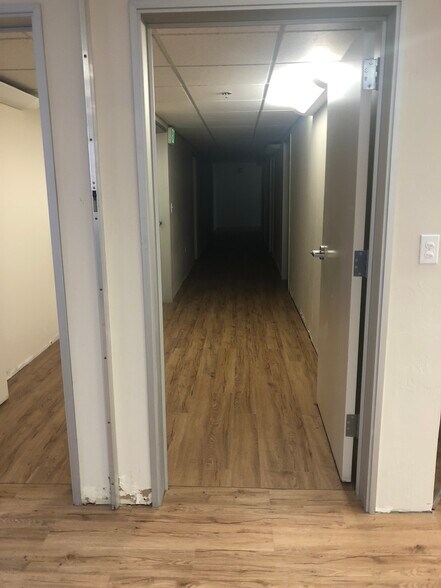 More Photos Of 1600 Norris Rd, Bakersfield Office For Sale