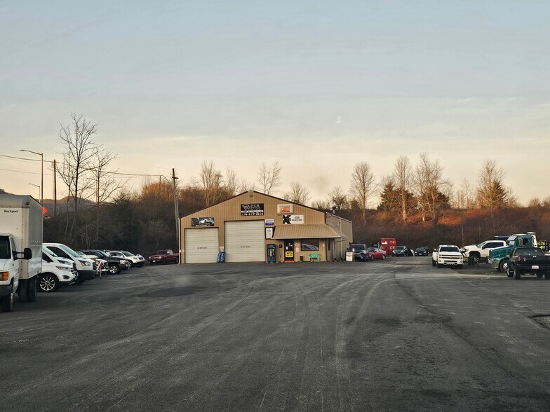 More Photos Of 130 Progress Way NE, Norton Service For Sale