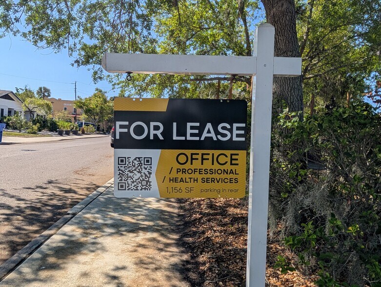 More Photos Of 512 25th St W, Bradenton Office For Lease