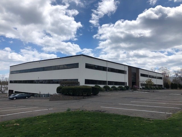 More Photos Of 45 Connair Rd, Orange Light Manufacturing For Lease