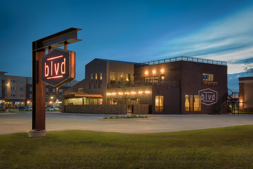 Primary Photo Of 3147 Bluestem Dr, West Fargo Restaurant For Sale