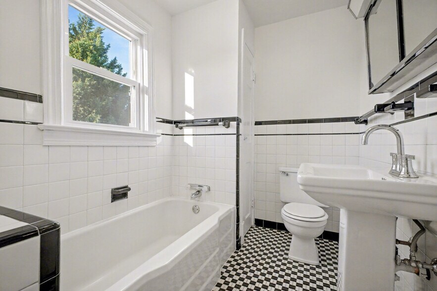 More Photos Of 4412 Lafayette Blvd, Fredericksburg Loft Creative Space For Lease