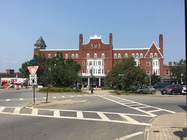 More Photos Of 24 Opera House Sq, Claremont Office For Lease