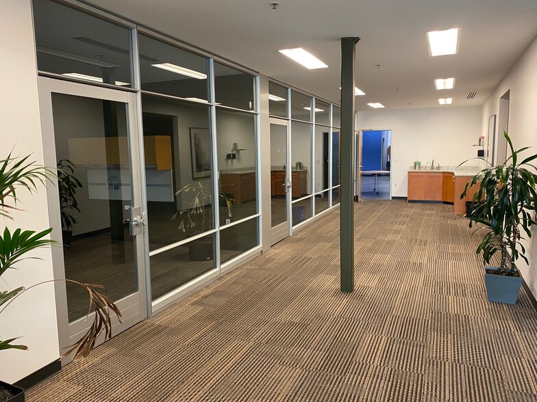 More Photos Of 14333 Wicks Blvd, San Leandro Warehouse For Sale