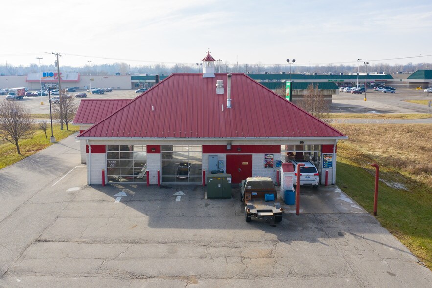 More Photos Of 1000 Shortcut Rd, Marine City Freestanding For Sale