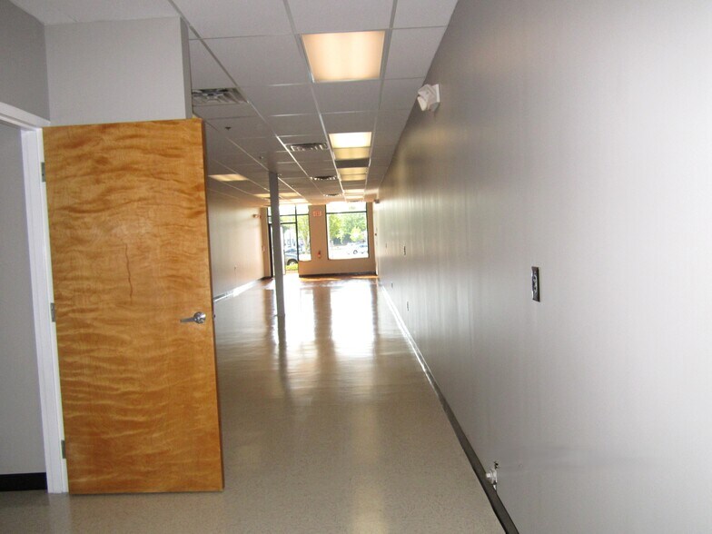 More Photos Of 160 Summer St, Kingston Unknown For Lease