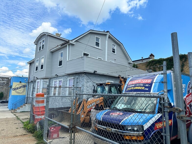 More Photos Of 900-902 Cottman Ave, Philadelphia Storefront Retail Residential For Sale