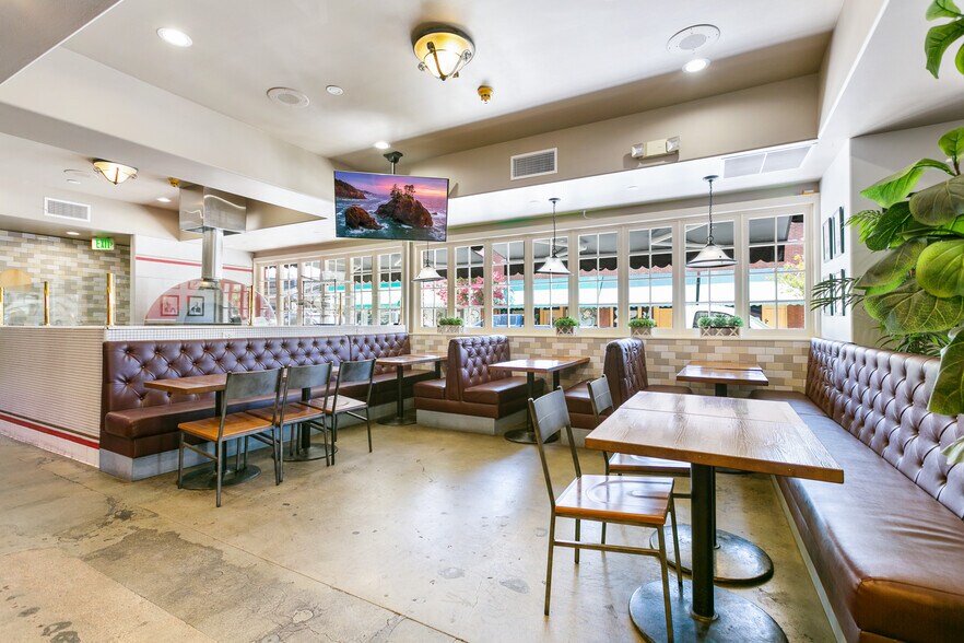 More Photos Of 534 S Myrtle Ave, Monrovia Restaurant For Lease