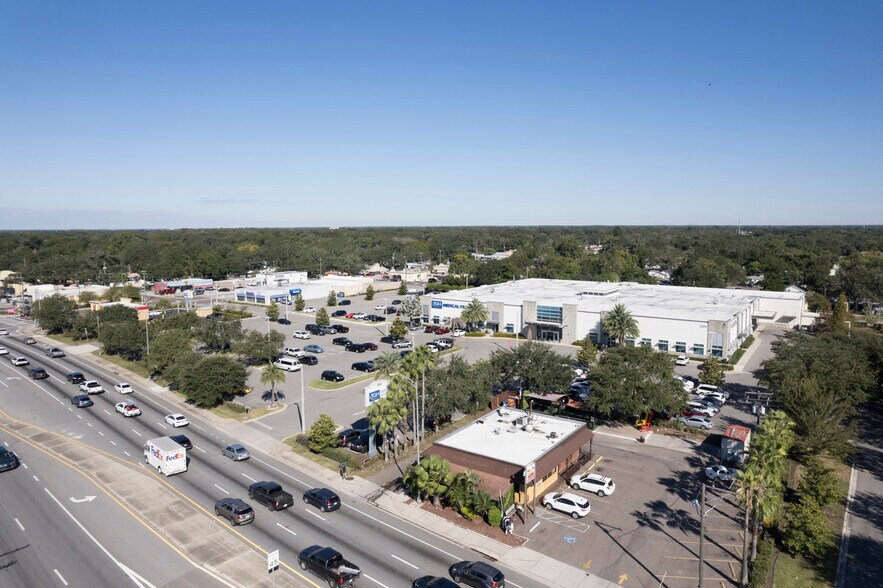 More Photos Of 2311 W Hillsborough Ave, Tampa General Retail For Sale