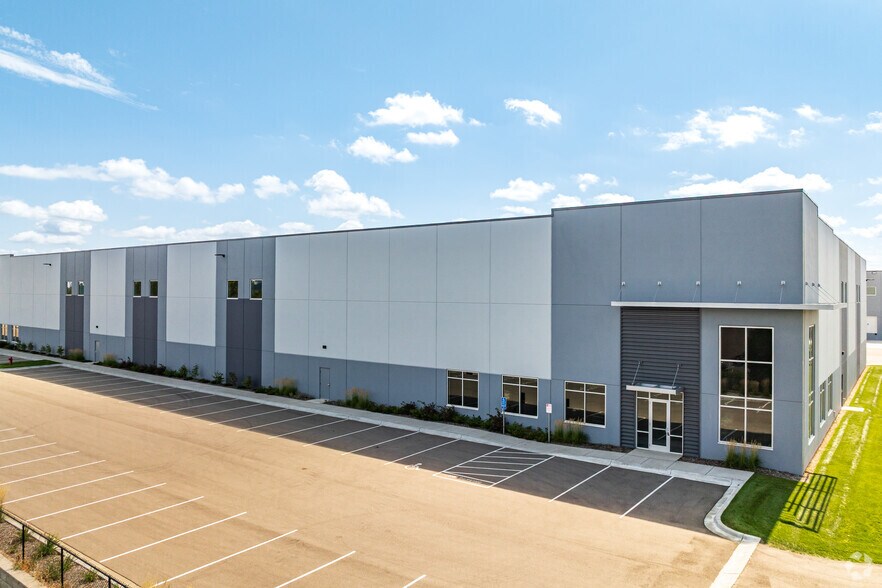 Primary Photo Of 9650 Hemingway Ave S, Cottage Grove Warehouse For Lease