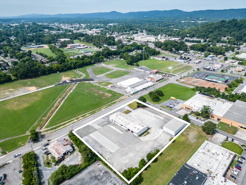 Primary Photo Of 801 Legion Dr, Dalton Distribution For Lease
