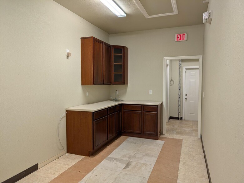 More Photos Of 280-294 Clearlake Rd, Cocoa Storefront Retail Office For Sale