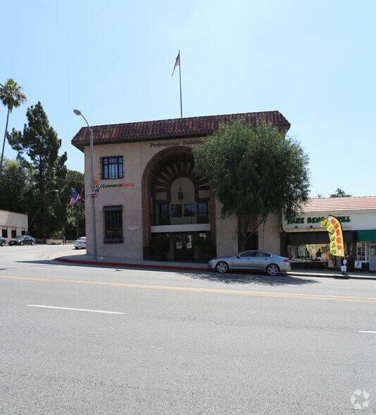 More Photos Of 2472-2476 Lake Ave, Altadena Office For Lease