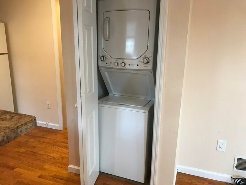 More Photos Of 10 Burnside Ave, Congers Apartments For Sale