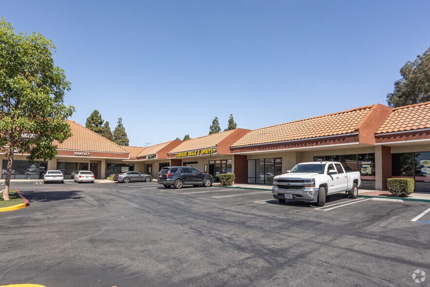 More Photos Of 2001-2099 E Orangethorpe Ave, Placentia Unknown For Lease