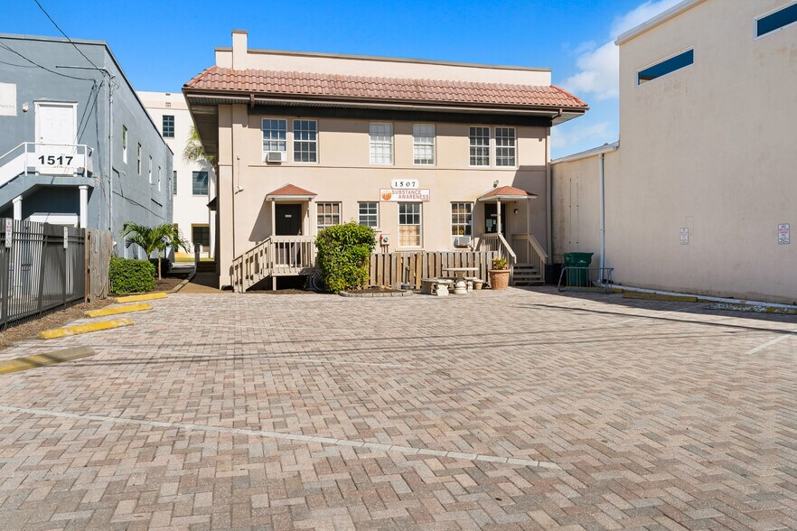 More Photos Of 1507 20th St, Vero Beach Medical For Lease