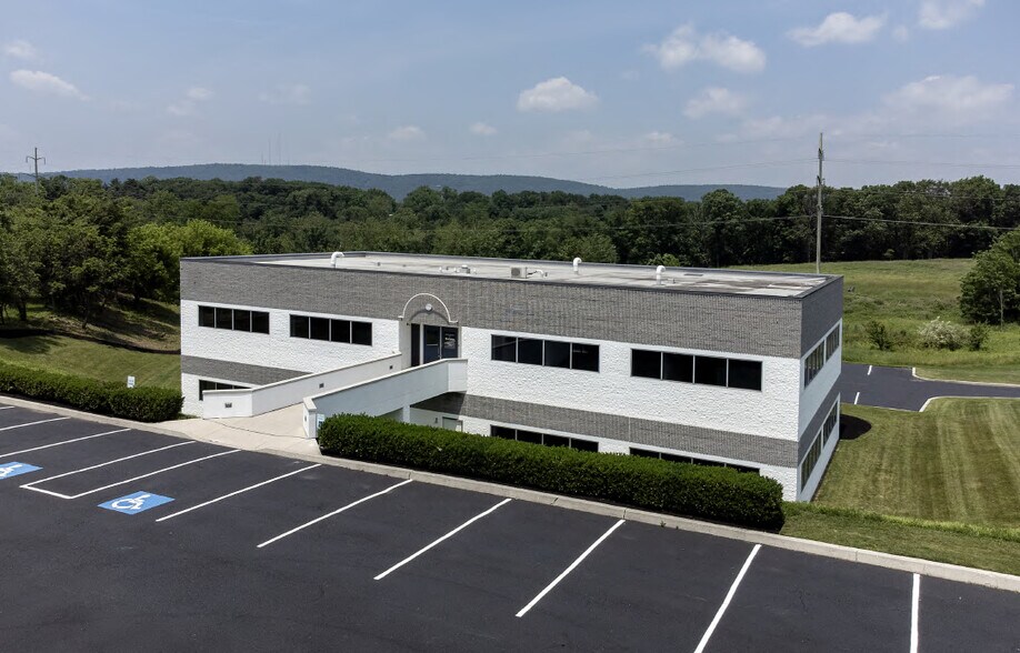 More Photos Of 2690 Commerce Dr, Harrisburg Office Residential For Sale