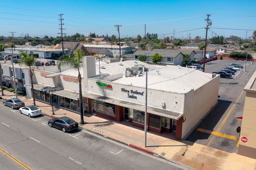 More Photos Of 17047 17047 Bellflower Blvd & 9747 Park St blvd, Bellflower General Retail For Sale