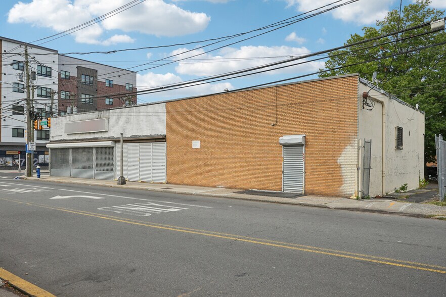 More Photos Of 721-731 Chancellor ave, Irvington Storefront For Sale