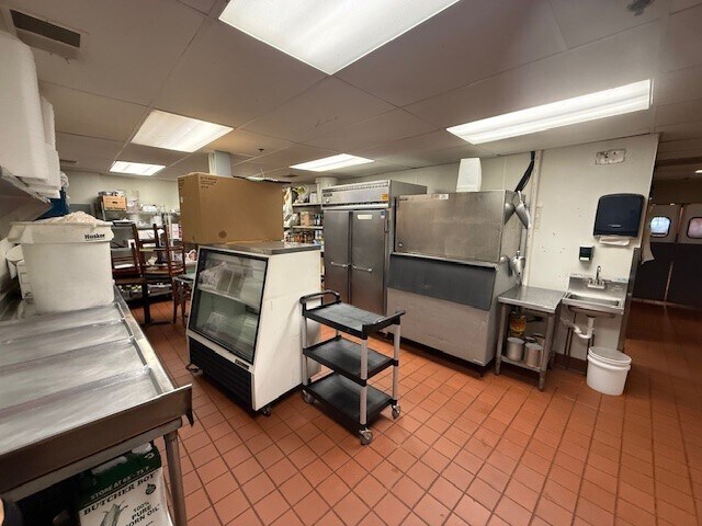 More Photos Of 22-24 Calendar Ave, La Grange Office For Sale