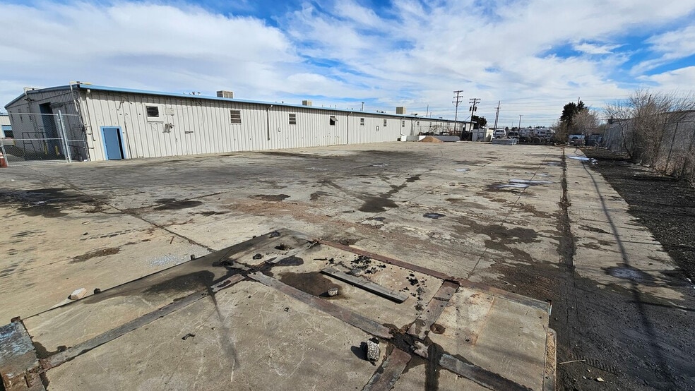 More Photos Of 6521 Washington St, Denver Warehouse For Lease
