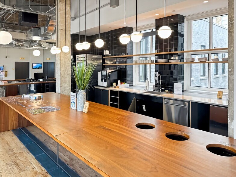 More Photos Of 708 Main St, Houston Coworking Space