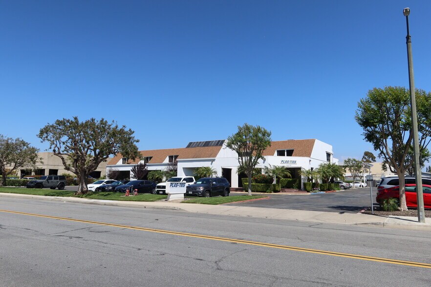 More Photos Of 14272 Chambers Rd, Tustin Industrial For Sale