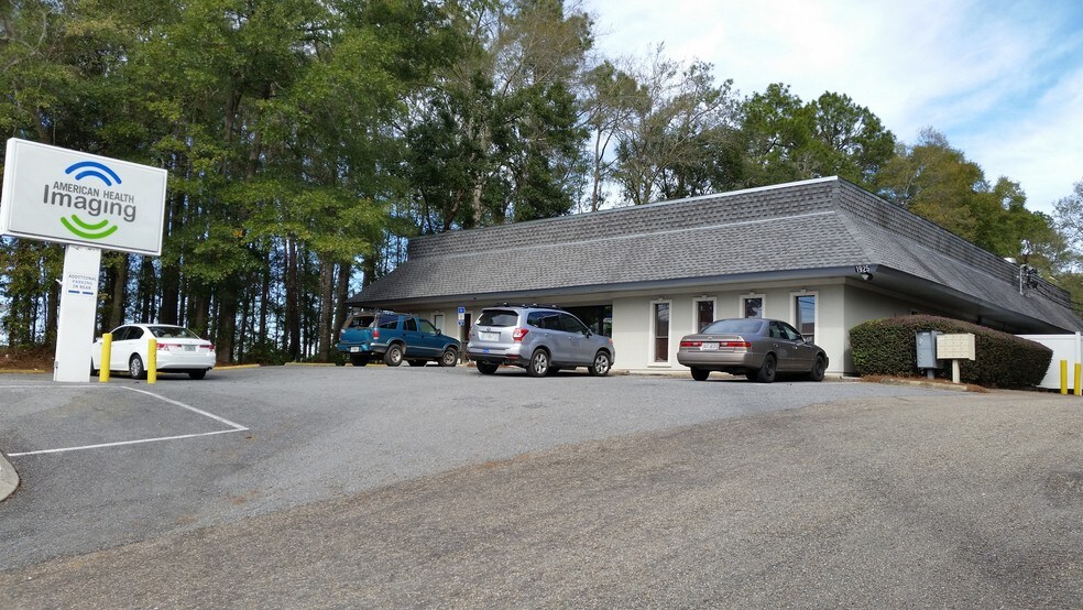 More Photos Of 1925 Capital Cir NE, Tallahassee Medical For Lease