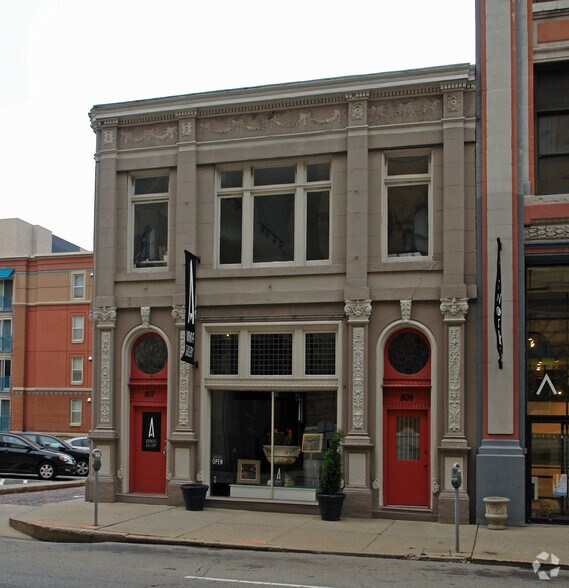 More Photos Of 807-809 Race St, Cincinnati Storefront Retail Residential For Sale