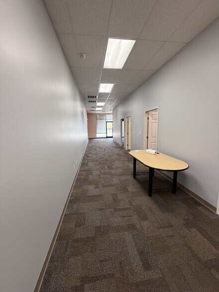 More Photos Of 420-452 Peppers Ferry Rd NW, Christiansburg Unknown For Lease