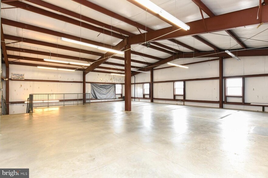 More Photos Of 26 State St, Glassboro Flex For Sale