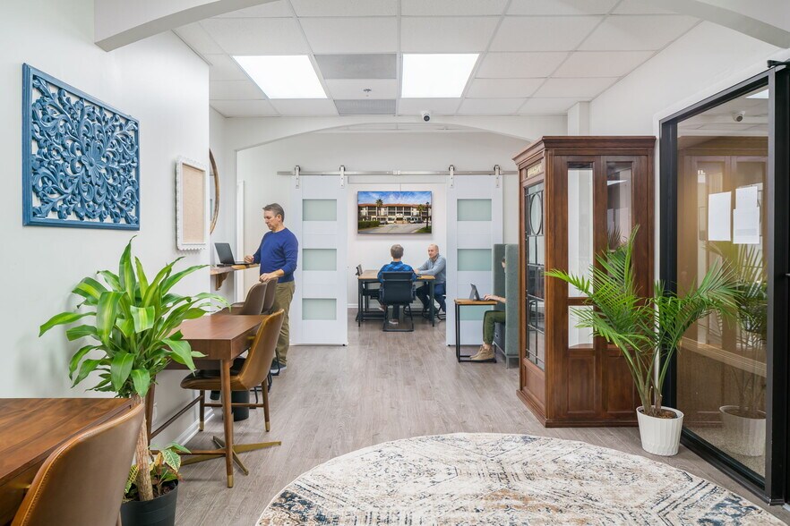 More Photos Of 701 Market St, Saint Augustine Loft Creative Space For Sale