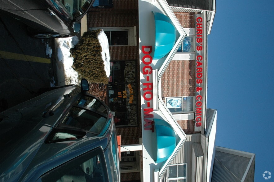 More Photos Of 341-351 S Broadway, Salem Unknown For Lease