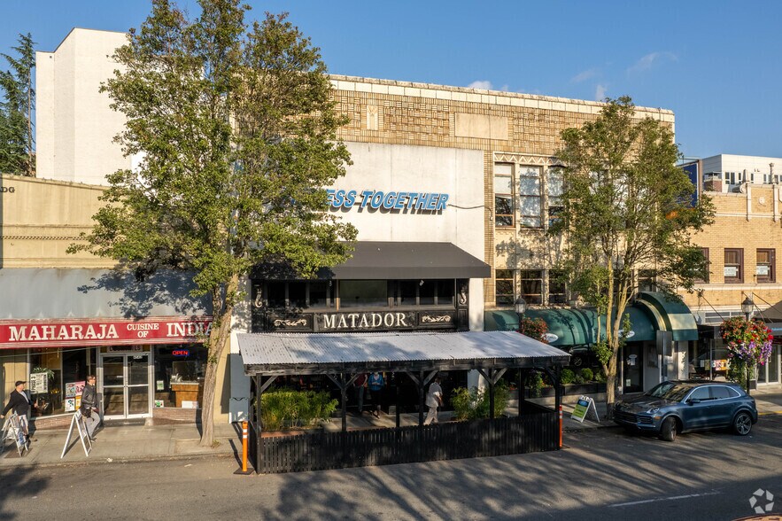 More Photos Of 4546 California Ave SW, Seattle Storefront For Lease