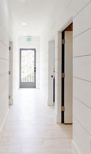 More Photos Of 49 Lenox Pointe NE, Atlanta Office Residential For Lease