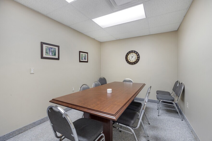 More Photos Of 14012 Eureka Rd, Southgate Medical For Lease