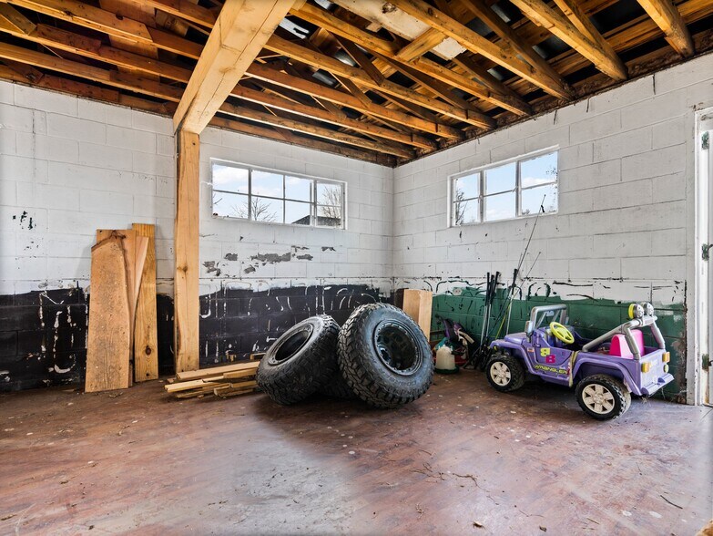 More Photos Of 4579 N Park St, Reed City Warehouse For Sale